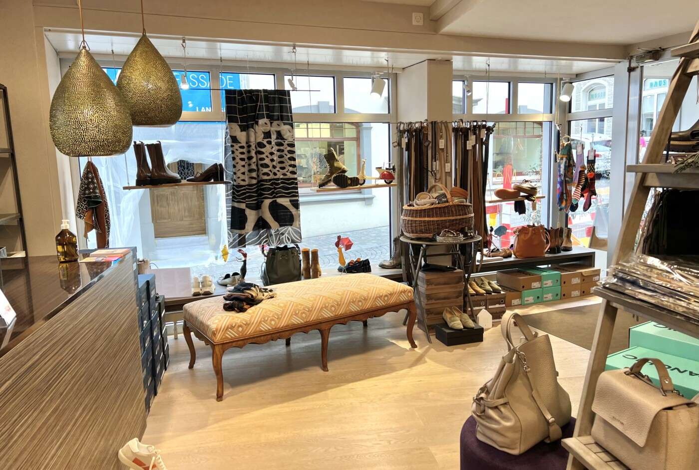 Damenschuhladen in Zug 1 Damenschuhladen Melablu Zug